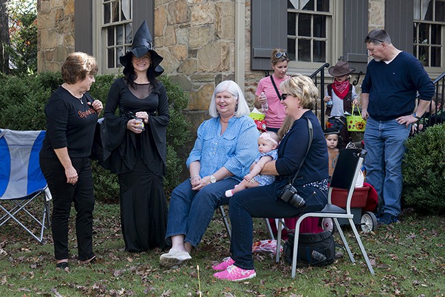 Leeds Downtown Trick or Treat 2015 was a huge success. Many families traveled downtown Leeds for children to trick or treat Friday afternoon | 205.699.5001