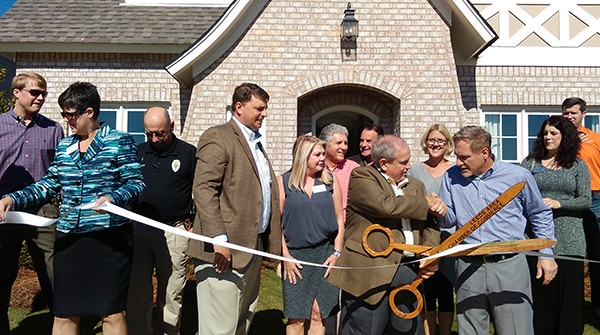 City of Leeds and the Leeds Area Chamber of Commerce conducted a ribbon cutting at Southern with Embassy Homes &Ingram and Associates this | 205.699.5001