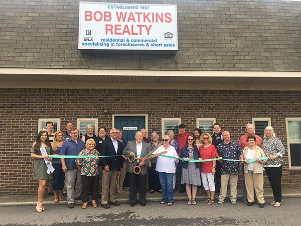 Ribbon Cutting at Bob Watkins Realty | The Leeds Area Chamber of Commerce and the City of Leeds cut the ribbon at Bob Watkins Realty this week. Bob Watkins Realty is located at 1927 Courson Street, Leeds, Alabama | 205.699.5001