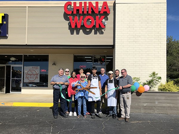 Leeds Area Chamber of Commerce and the City of Leeds performed a ribbon cutting at the new China Wok Leeds this morning. Their restaurant is brand new and 