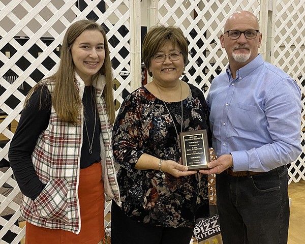 Leeds Area Chamber of Commerce Bronze Sponsor M & M Tax Accounting L-R: Chamber Diplomat Robyn Blakey, Martha Belcher and Immediate Past President Brad Pool