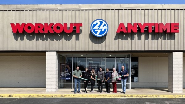 Workout Anytime Leeds Re-Grand Opening | Leeds Area Chamber of Commerce & City of Leeds along with the WAL Team cut the ribbon in celebration