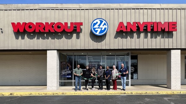 Workout Anytime Leeds Re-Grand Opening | Leeds Area Chamber of Commerce & City of Leeds along with the WAL Team cut the ribbon in celebration