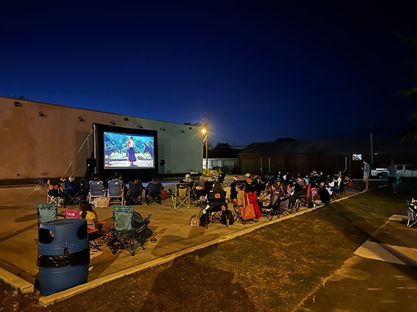 Leeds Area Chamber of Commerce, Leeds Redevelopment Authority along with Leeds Jane Culbreth Library launched the first 1st Friday Outdoor Family Movie Night