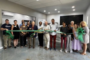 Leeds Nutrition opened this week and celebrated with a ribbon cutting on Friday with the Leeds Area Chamber of Commerce & the City of Leeds. 