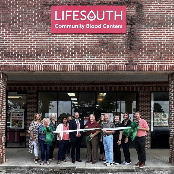 LifeSouth Ribbon Cutting Photos - Leeds Area Chamber of Commerce and the City of Leeds held a ribbon cutting with LifeSouth Community Blood Center