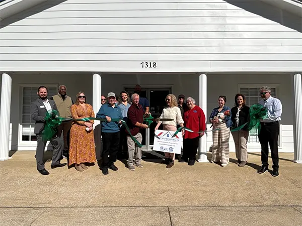 LACC Ribbon Cuttings - Leeds Area Chamber of Commerce Hosts Ribbon Cutting for Embers of Hope Counseling and Bob Watkins Realty